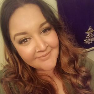 Meet your Posher, Raquel